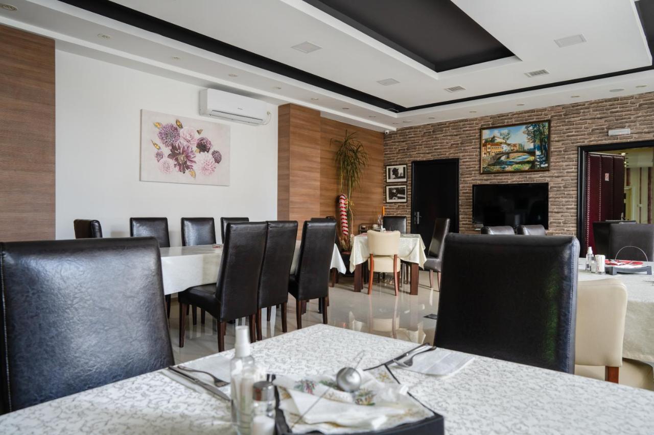 Garni Hotel 018 In Ni Buitenkant foto