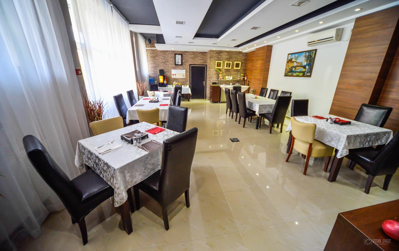Garni Hotel 018 In Ni Buitenkant foto